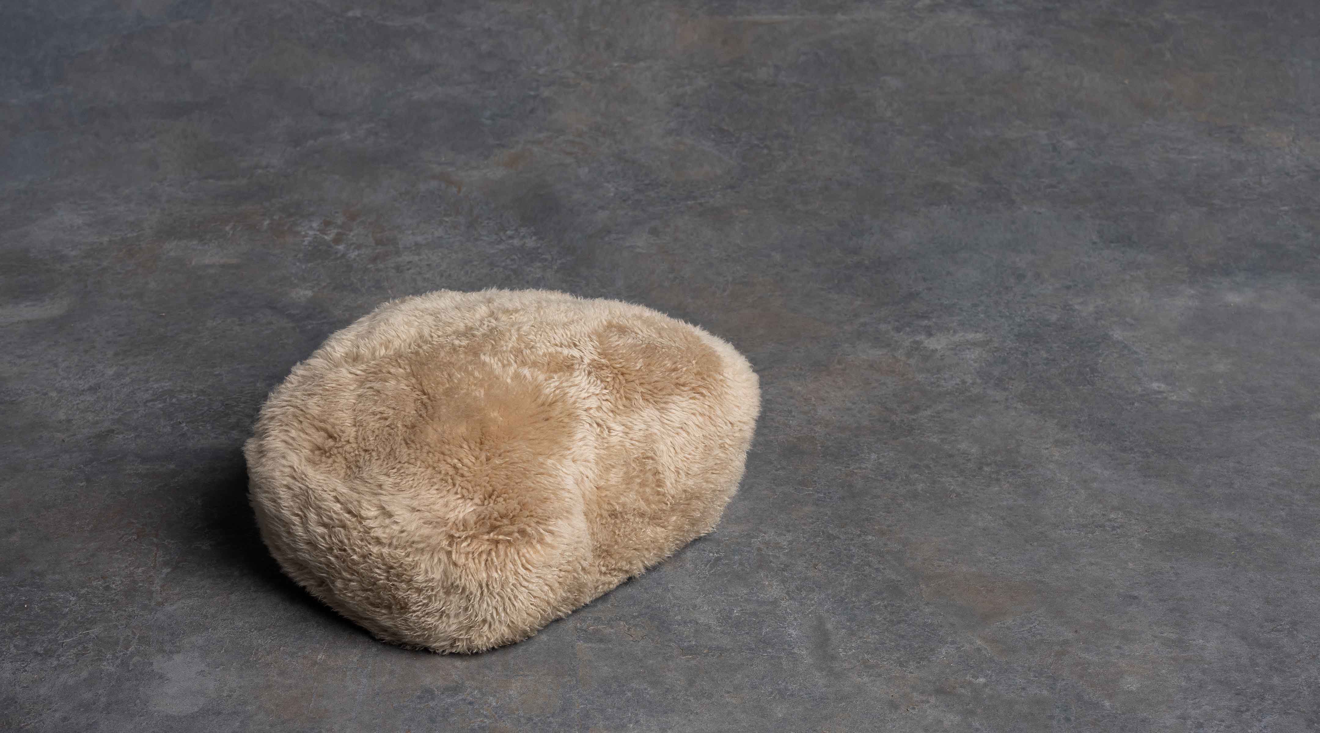 The Footstool